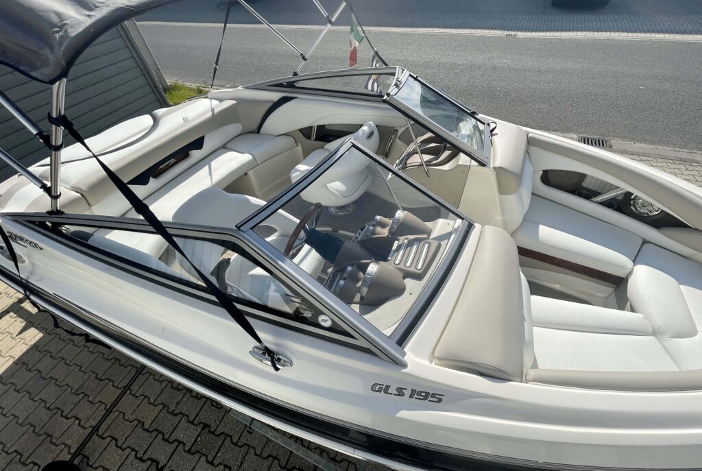 JW Stoffering scheepsstoffering speedboat snelvarend GLS 195